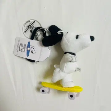 스누피 서프샵 나하 한정판 카라비너