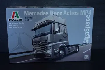 [미조립] 1/24 이탈레리 벤츠 악트로스 MP4 트레일러