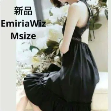 새상품 EmiriaWiz 홀터넥 레이스 틸 원피스 M 사이즈