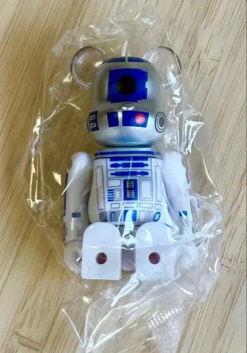 BE@RBRICK STAR WARS R2-D2 CHASE