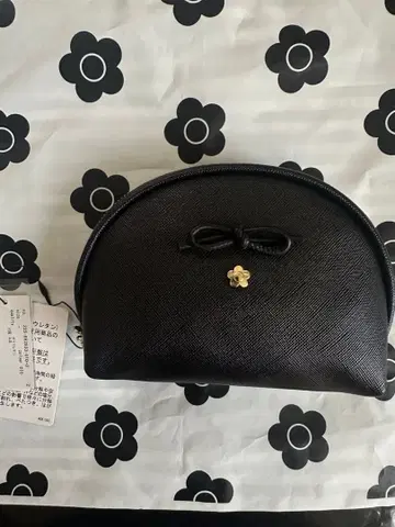 MARY QUANT 블랙 리본 포함 파우치