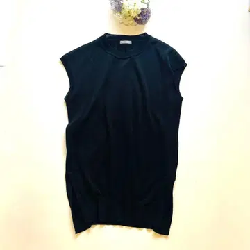 띠어리 럭스 theory luxe 슬리브리스 니트 블랙 38