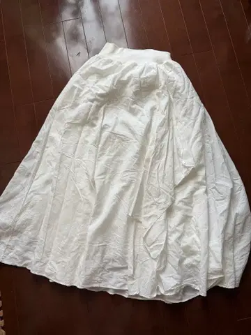 And Couture 롱 플레어 스커트 화이트 38 앙데팡당