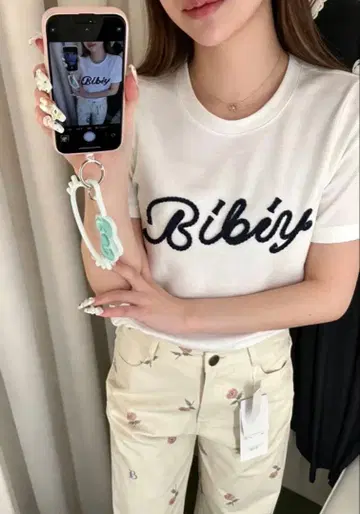 BIBIY. SCRIBBLE TEE 화이트컷소로고 티셔츠