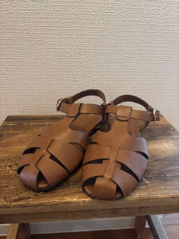 ZARA 구르카 샌들 36