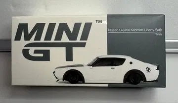 MINI GT Nissan Skyline Kenmeri LB White