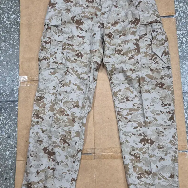 미군 USMC 미해병대 데저트마펫팬츠 스몰롱 새상품입니다