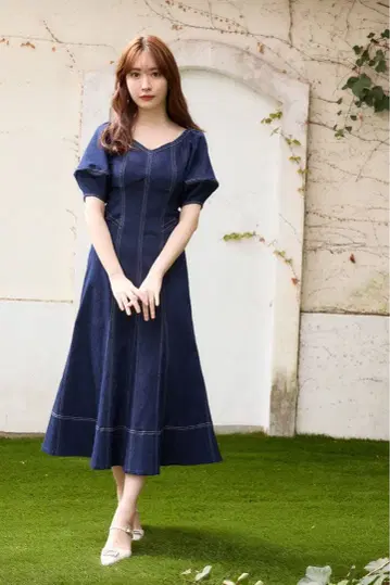 Herlipto Imperia Volume Sleeve Dress