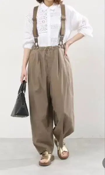 택 포함 새상품 코튼 린넨 서스펜더 포함 벌룬 팬츠 베이지