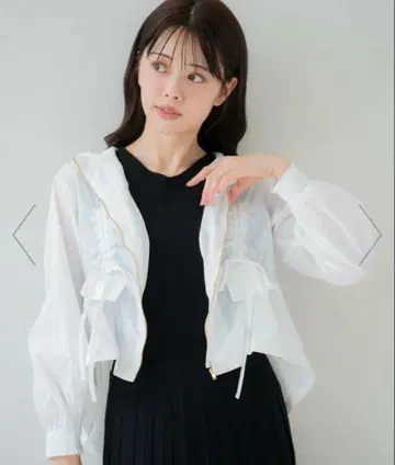 택 포함 새상품 Noela 노엘라 드로스트 와셔 마운틴 파카 얇은 소재