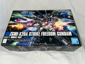 HG 기동전사 건담 SEED DESTINY 스트라이크 프리덤 건담