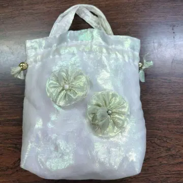 펄 장식이 달린 오간자 복조리 화이트