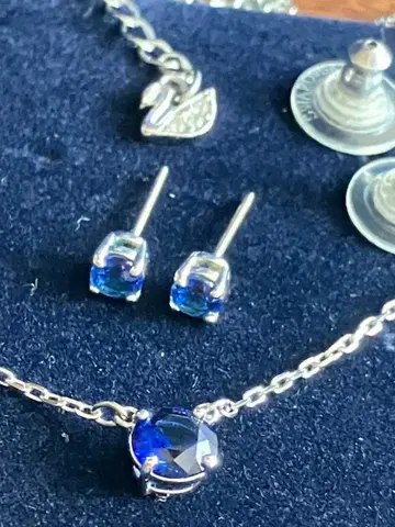 SWAROVSKI 스와로브스키 목걸이 & 귀걸이 세트
