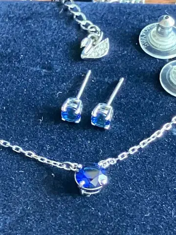 SWAROVSKI 스와로브스키 목걸이 & 귀걸이 세트