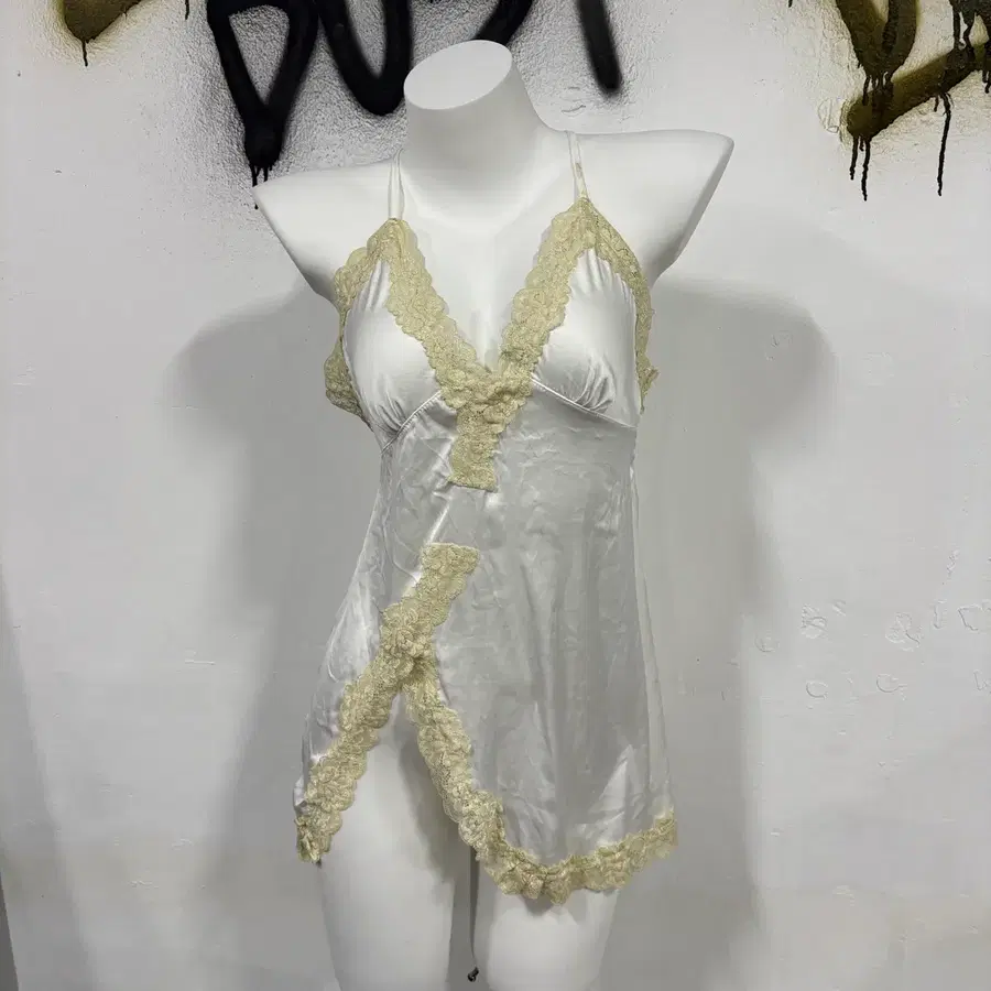 VTG 빈티지 화이트 새틴 레이스 트임 슬립