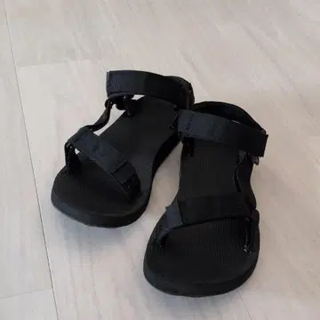 테바 오리지널 유니버셜 22cm 블랙