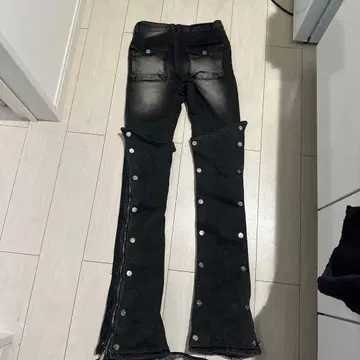 GUAPI 플레어 데님 팬츠 블랙 사이즈 28