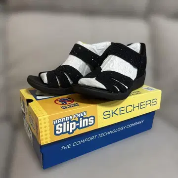 [ 1회 사용 ] SKECHERS Hands Free Slip-ins 샌들