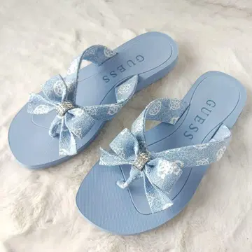 새상품 GUESS 게스 비치 샌들 리본 비쥬 스카이블루 23cm