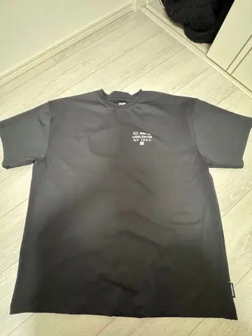DC SHOE CO. 플라워 로고 티셔츠 블랙 XL