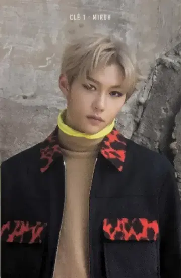 StrayKids FELIX MIROH LIMITED 화이트 문자