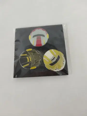 (283) 가면 티처 핀 배지 3종 세트