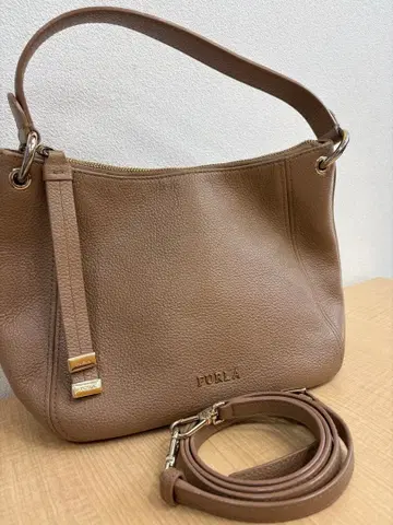 FURLA 시에나 호보백 2way 숄더백 주름 가죽