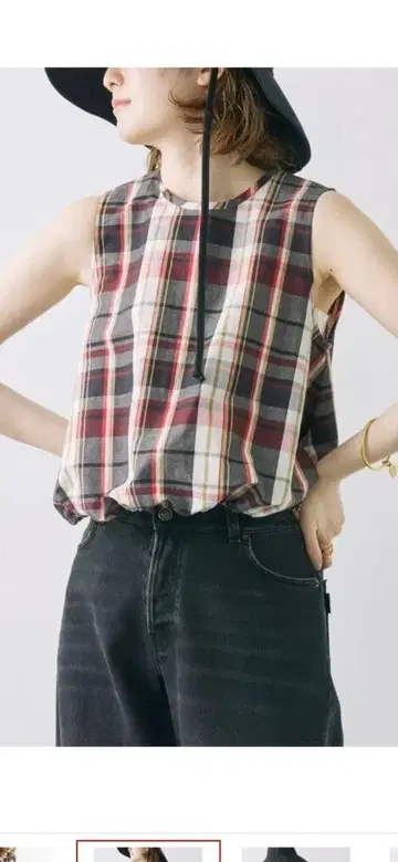 BABYLONE 체크 무늬 슬리브리스 블라우스