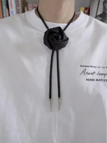 Artist Komplex 로즈 초커 black