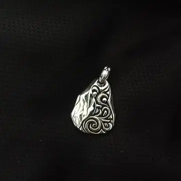 SAAD 아라베스크 목걸이 탑