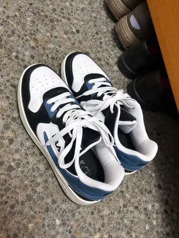 FILA 스니커즈 화이트 블랙 블루