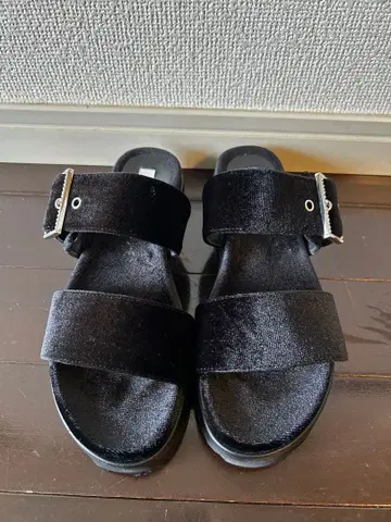 UNITED ARROWS 벨로아 비쥬 버클 샌들