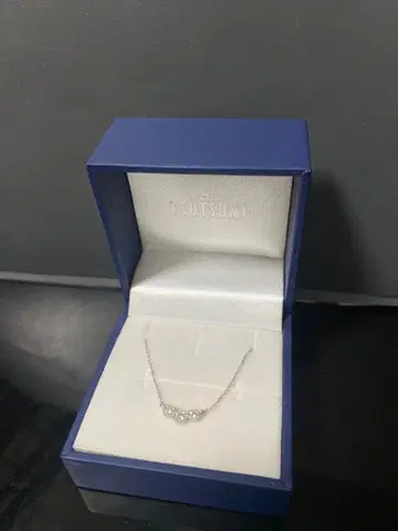 미사용 새상품 JEWELRY TSUTSUMI 목걸이 3스톤