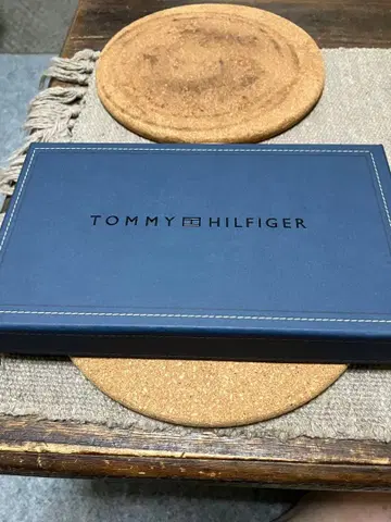TOMMY HILFIGER 가죽 장지갑 블랙