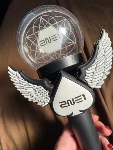 2NE1 공식 응원봉