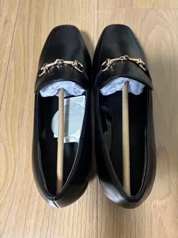 [ 미사용 새상품 ] fuwaraku 비트 로퍼 펌프스 24cm