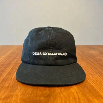 [ 새상품급 ] 데우스 엑스 마키나 Deus Ex Machina 로고 자수 캡 블랙