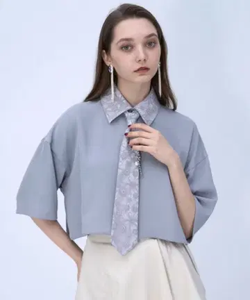 HARE 부착 넥타이 셔츠 라이트 블루