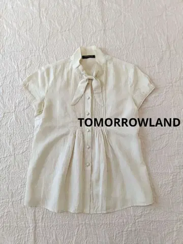 [ 새상품급 ] TOMORROWLAND 실크 혼방 핀턱 보타이 블라우스