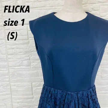 [ 새상품급 ] FLICKA 이소재 레이스 절개 코쿤 원피스 네이비 1
