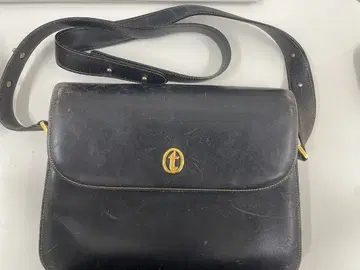 가죽 숄더백 블랙