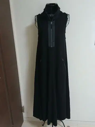 LASUD 블랙 롱 원피스