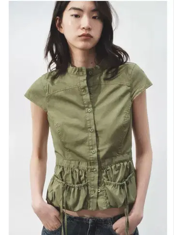 ZARA 포켓 부착 트렌치코트 탑