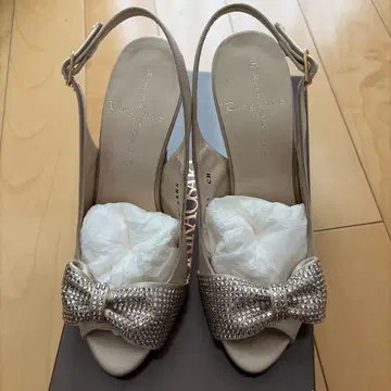 새상품 AKIRA OSAKI Elegance 부티크 오사키 샌들
