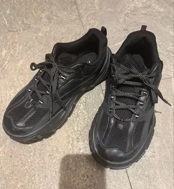 ZARA 자라 볼륨 밑창 스니커즈 EUR43 27.6cm 상당