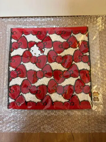 CosmeKitchen x Hello Kitty 키티 타월 손수건