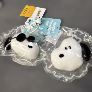 스누피 다이컷 스퀴즈 키링 2개 세트