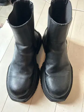 ZARA 볼륨 첼시 부츠