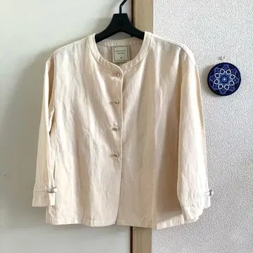 휴먼 우먼 노카라 자켓 M 사이즈 아이보리