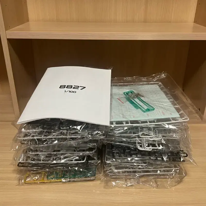 다반 MG 8827 윙건담 스노우 화이트 프렐류드 일반 버전
